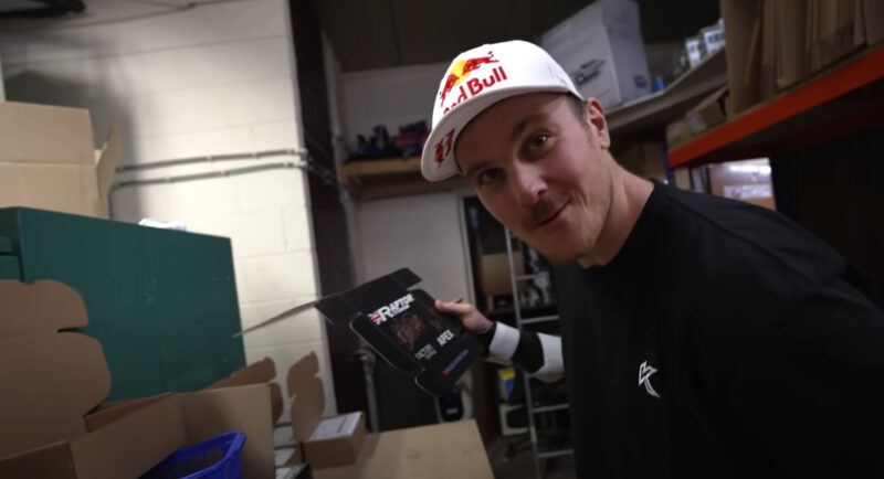 billy bolt signing bb57 footpegs at raptor titanium 3 billy bolt signing bb57 footpegs at raptor titanium 3